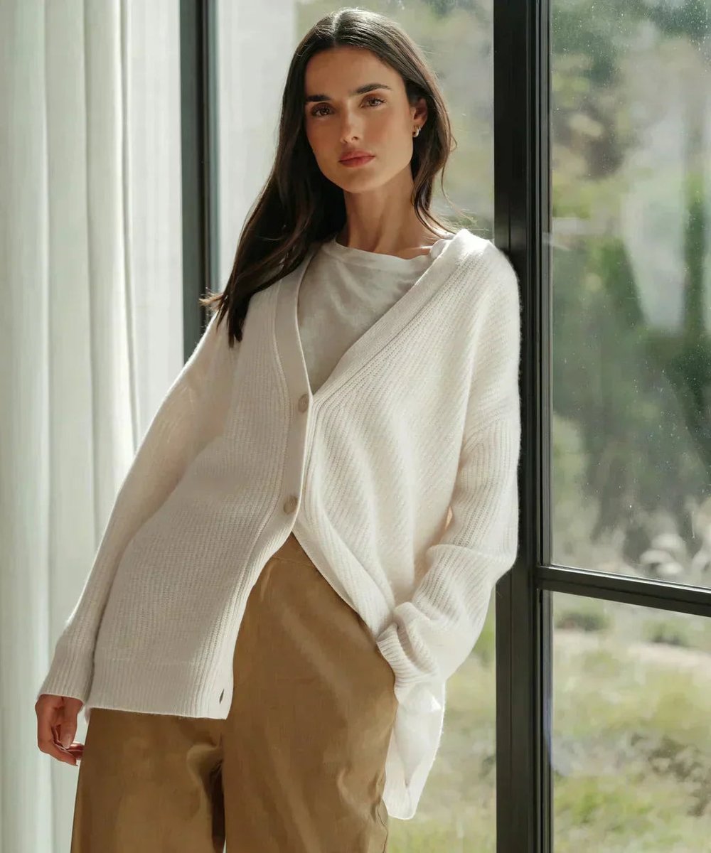 Women's Relaxed-Fit V-Neck Cashmere Button-Front Cardigan - White
