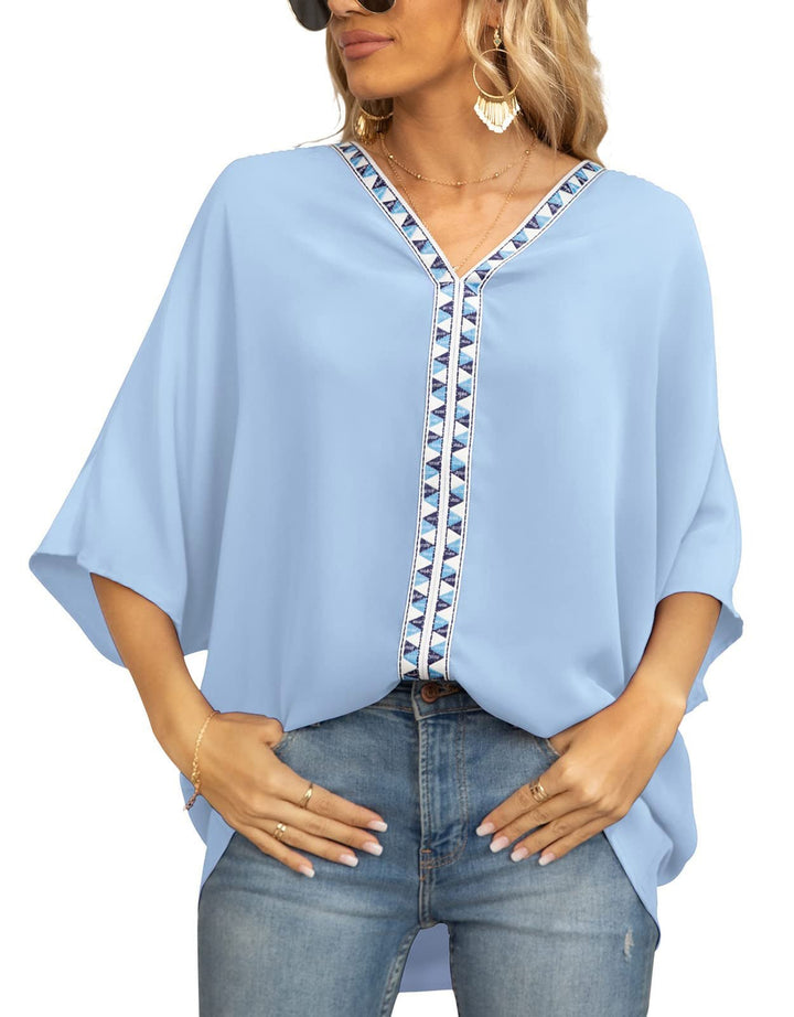 Women's Relaxed V-Neck Geometric Trim Oversized Tunic Top - 浅蓝色