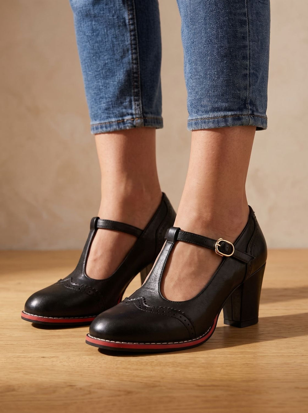 Women's Retro Brogue T-Bar Block Heel Pumps