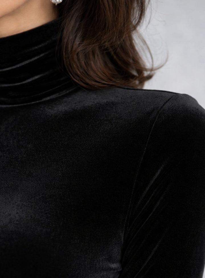Women's Ruched Velvet Turtleneck Midi Cocktail Dress