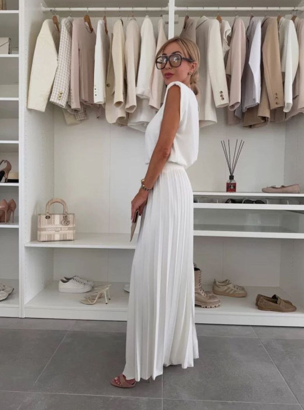 Women's Set Pleated Wide-Leg Pants Padded-Shoulder Sleeveless Two-Piece