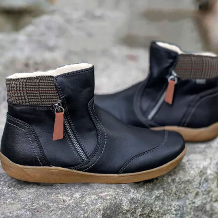 Women's Side-Zip Flat Ankle Boots Faux Leather Colorblock - Black