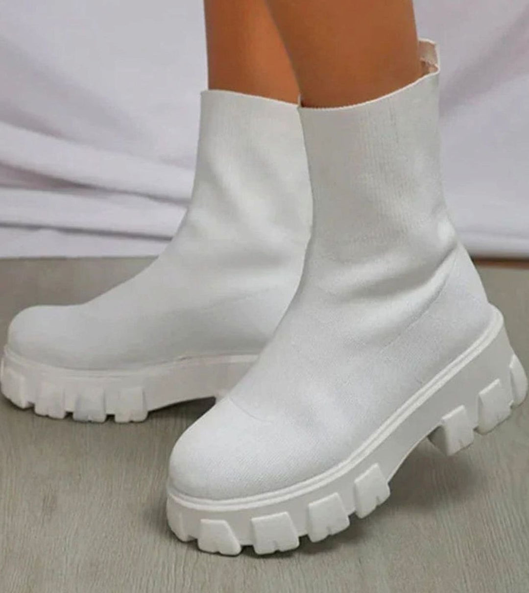 Women's Slip-On Chunky Heel Knit Sock Boots Lug Sole - White