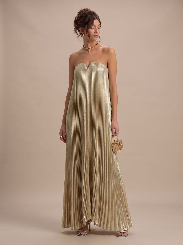 Women's Strapless Pleated Metallic Sweetheart Maxi Dress - Gold