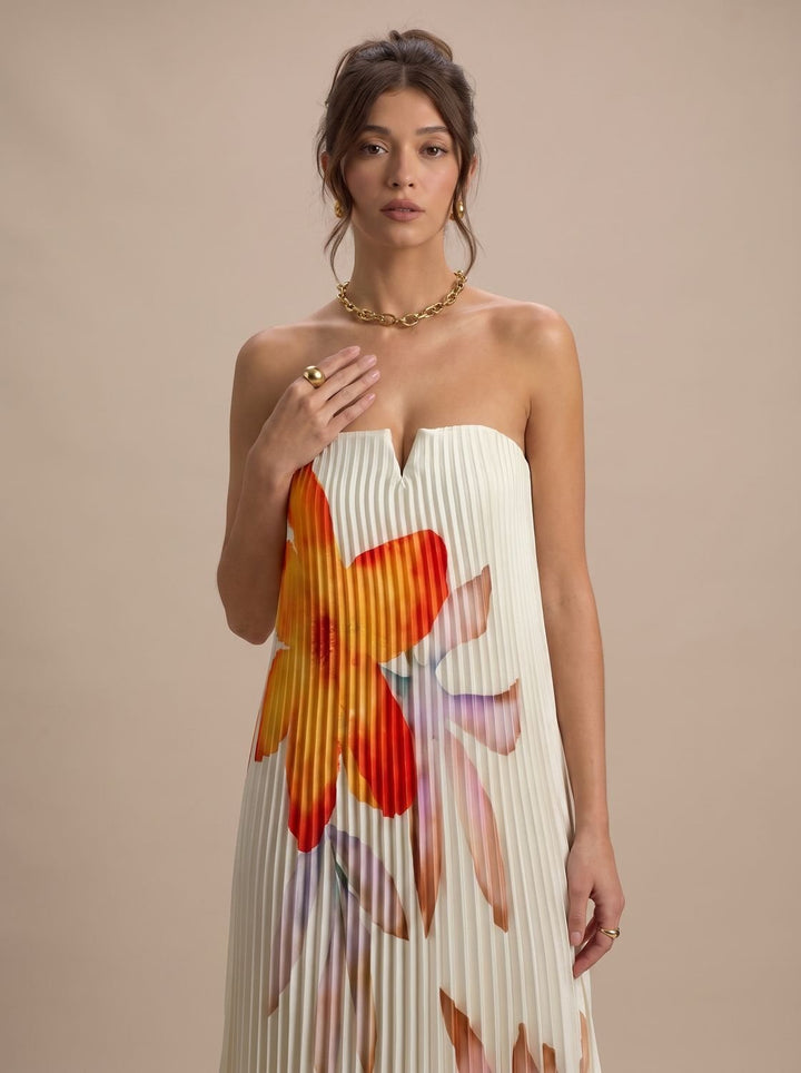 Women's Strapless Pleated Metallic Sweetheart Maxi Dress