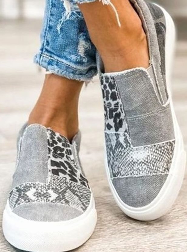 Women's Stretch Slip-On Animal Print Shoes Canvas Sneakers