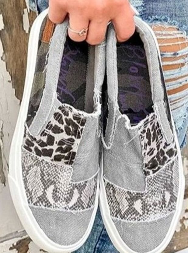 Women's Stretch Slip-On Animal Print Shoes Canvas Sneakers