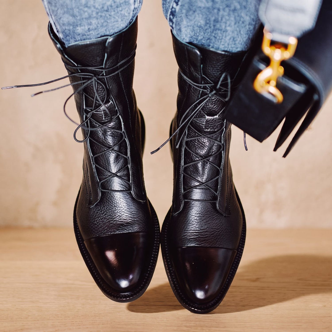 Women's Vintage Lace-Up Faux Leather Cap-Toe Ankle Boots