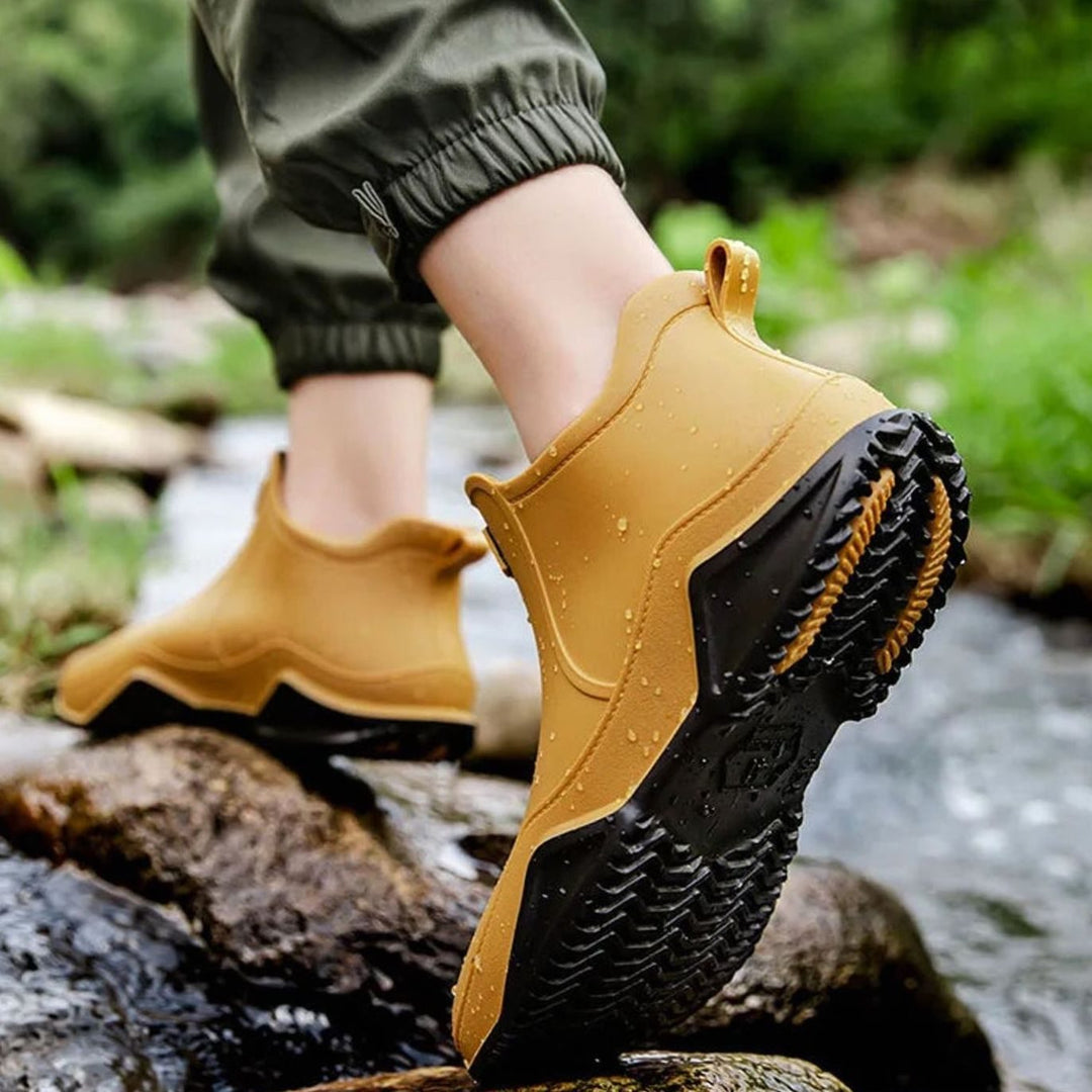 Women's Waterproof Slip-On Boots Outdoor Chelsea Rain Boots