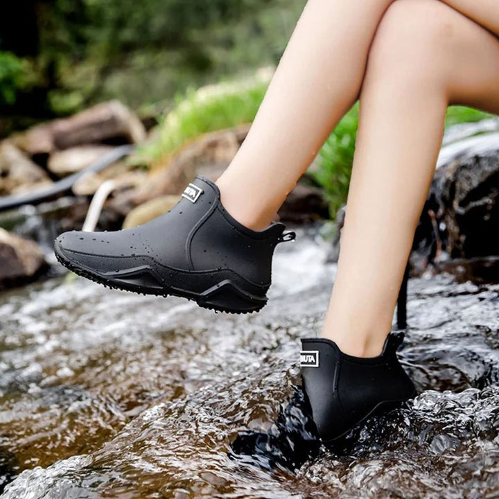 Women's Waterproof Slip-On Boots Outdoor Chelsea Rain Boots