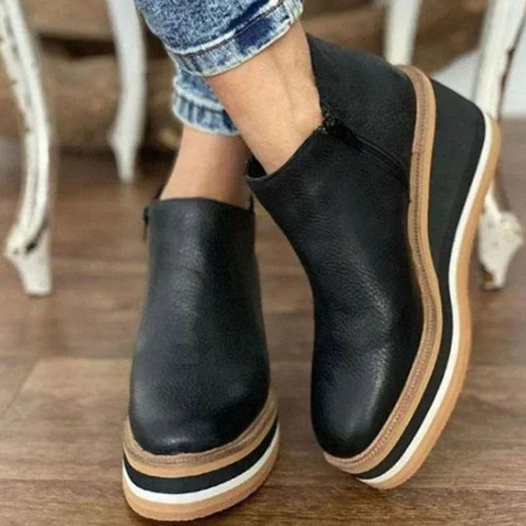 Women's Wedge Platform Slip-On Chelsea Boots - Black