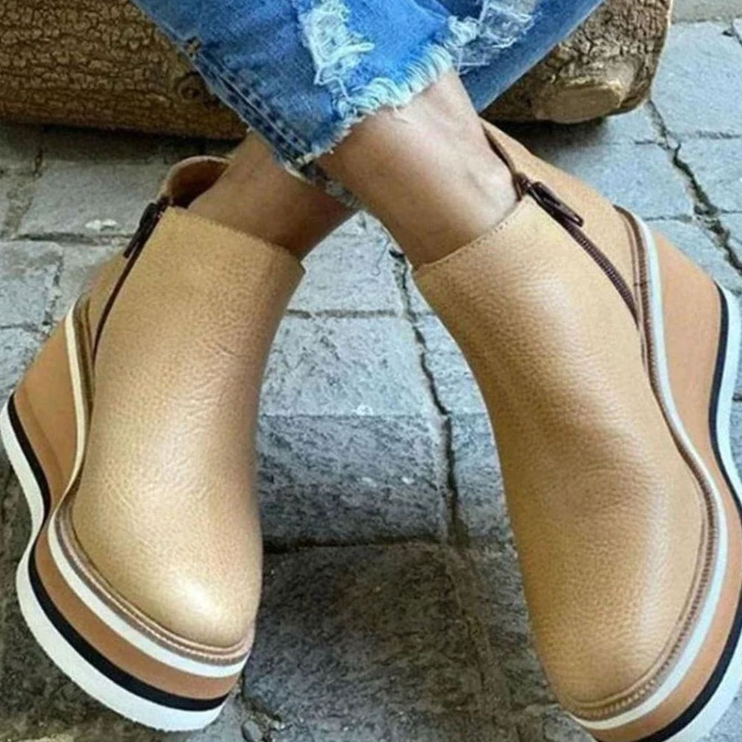 Women's Wedge Platform Slip-On Chelsea Boots - Khaki