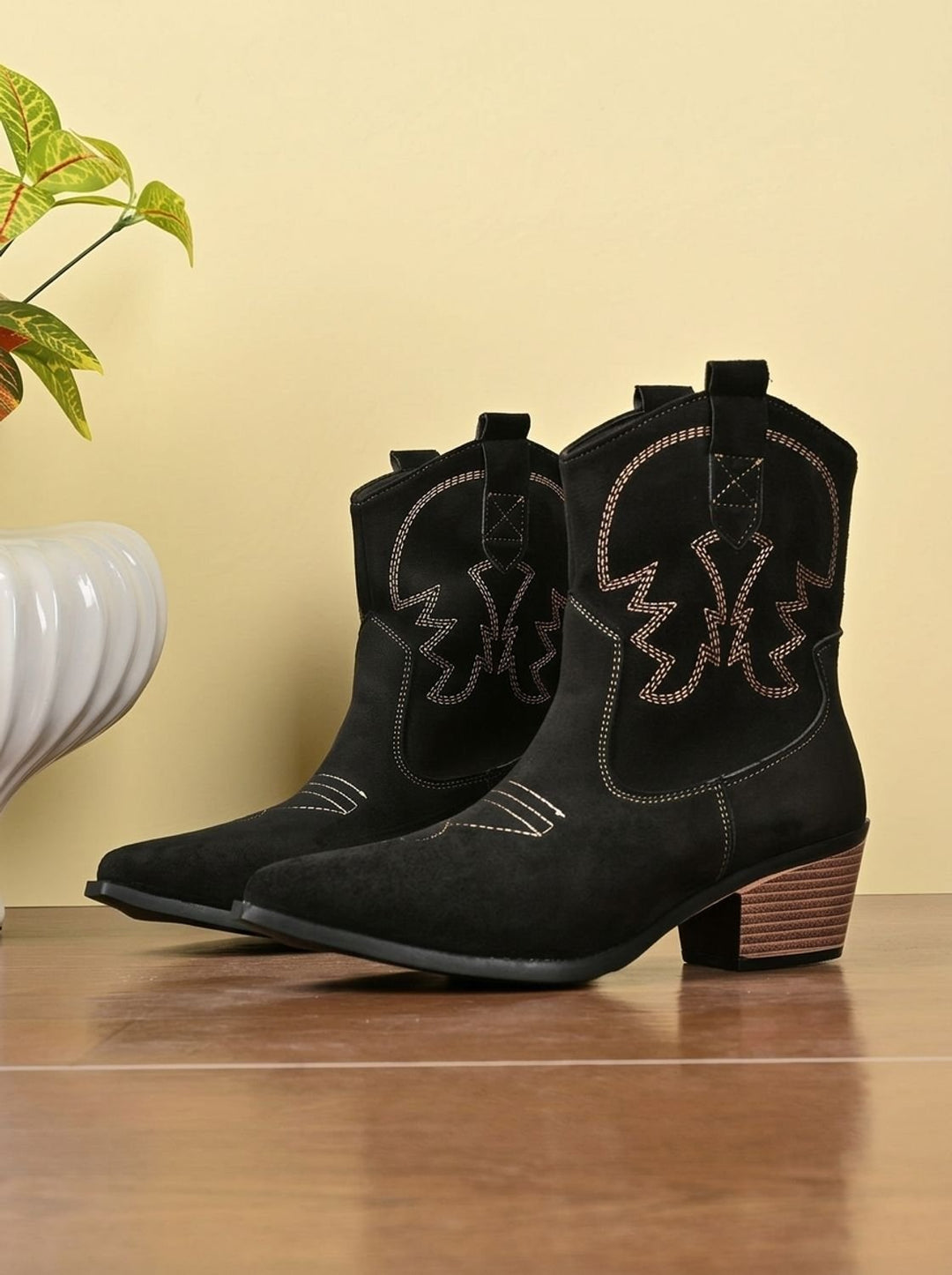 Women's Wide-Calf Embroidered Slip-On Western Cowboy Boots - Black